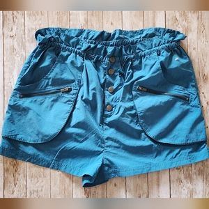 Free people off the grid short cargo button fly hiking outdoor women Medium teal
